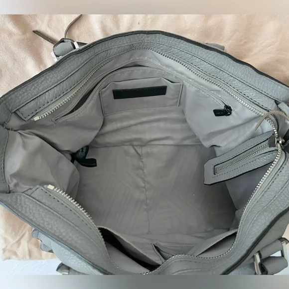 🚫SOLD🚫 Rebecca Minkoff “Regan” satchel - Picture 6 of 9